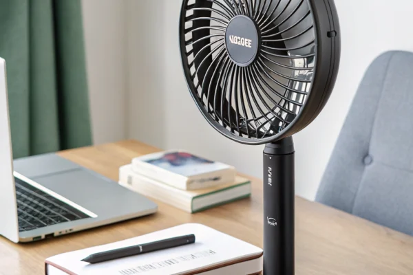 Zuvas Desk Fan: Optimal Cooling for Travel Comfort