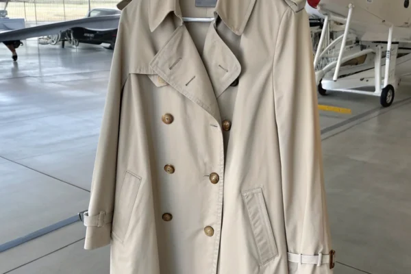 45% Off Farktop Trench Coat: Chic Airport Style