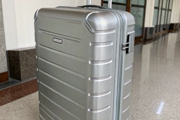 Samsonite Freeform Hardside: Lightweight, Durable Travel Set