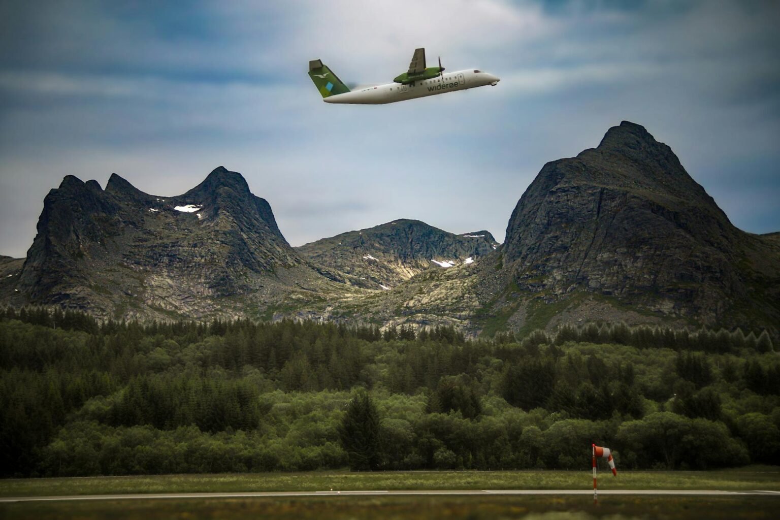 Discover Alaska Airlines' new routes for 2025, connecting exciting destinations for adventure seekers and families. Find your perfect getaway today!