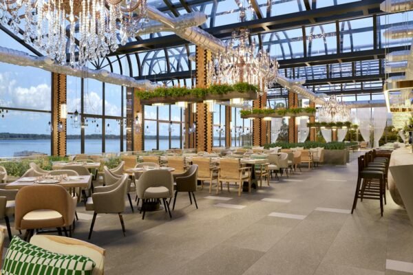 Discover 4 reasons to hold both the American Express Gold and Platinum cards for smarter travel in 2025, maximizing your rewards and perks.